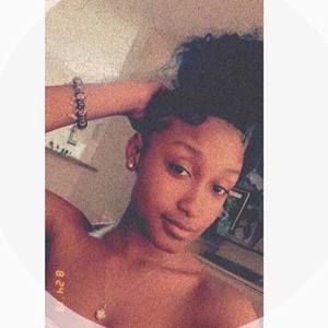 Meet your Posher, Kayy